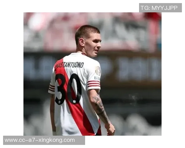 迪马利亚赞马斯坦托诺天赋超群并对其出色表现表示欣喜 迪马利亚赞马斯坦托诺天赋超群并对其出色表现表示欣喜